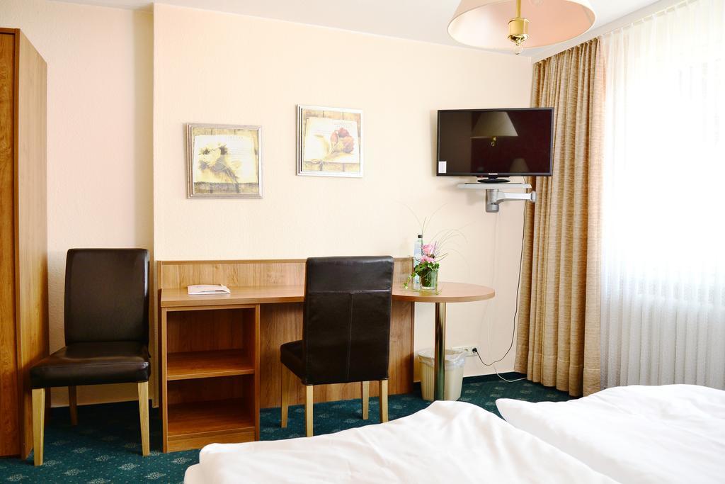 Landhotel Michaelishof Bergen  Zewnętrze zdjęcie