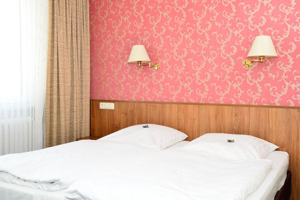 Landhotel Michaelishof Bergen  Zewnętrze zdjęcie