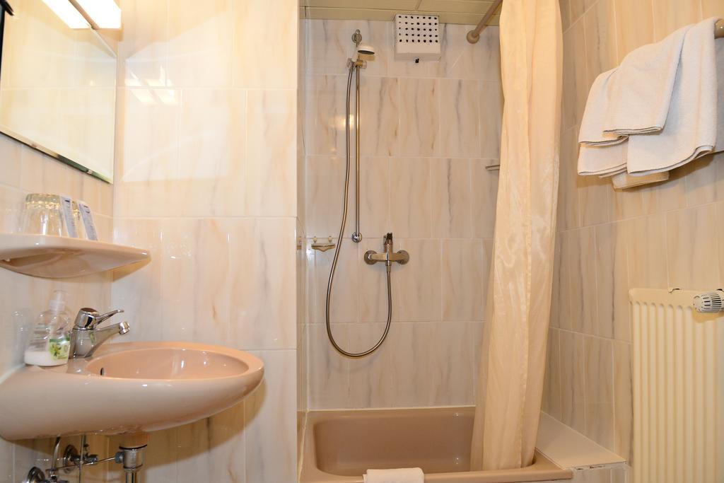 Landhotel Michaelishof Bergen  Zewnętrze zdjęcie